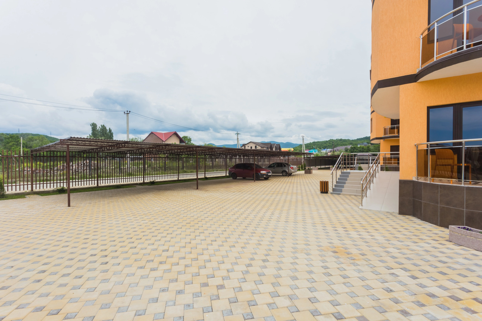 Отель Golden Sunrise