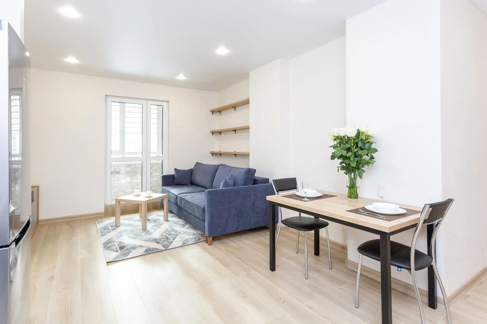 Квартира на сутки Маяк Минск Метро 5 мин Wi-Fi Кондиционер Кухня объединена с жилой зоной Отдельная спальня Отчётные документы