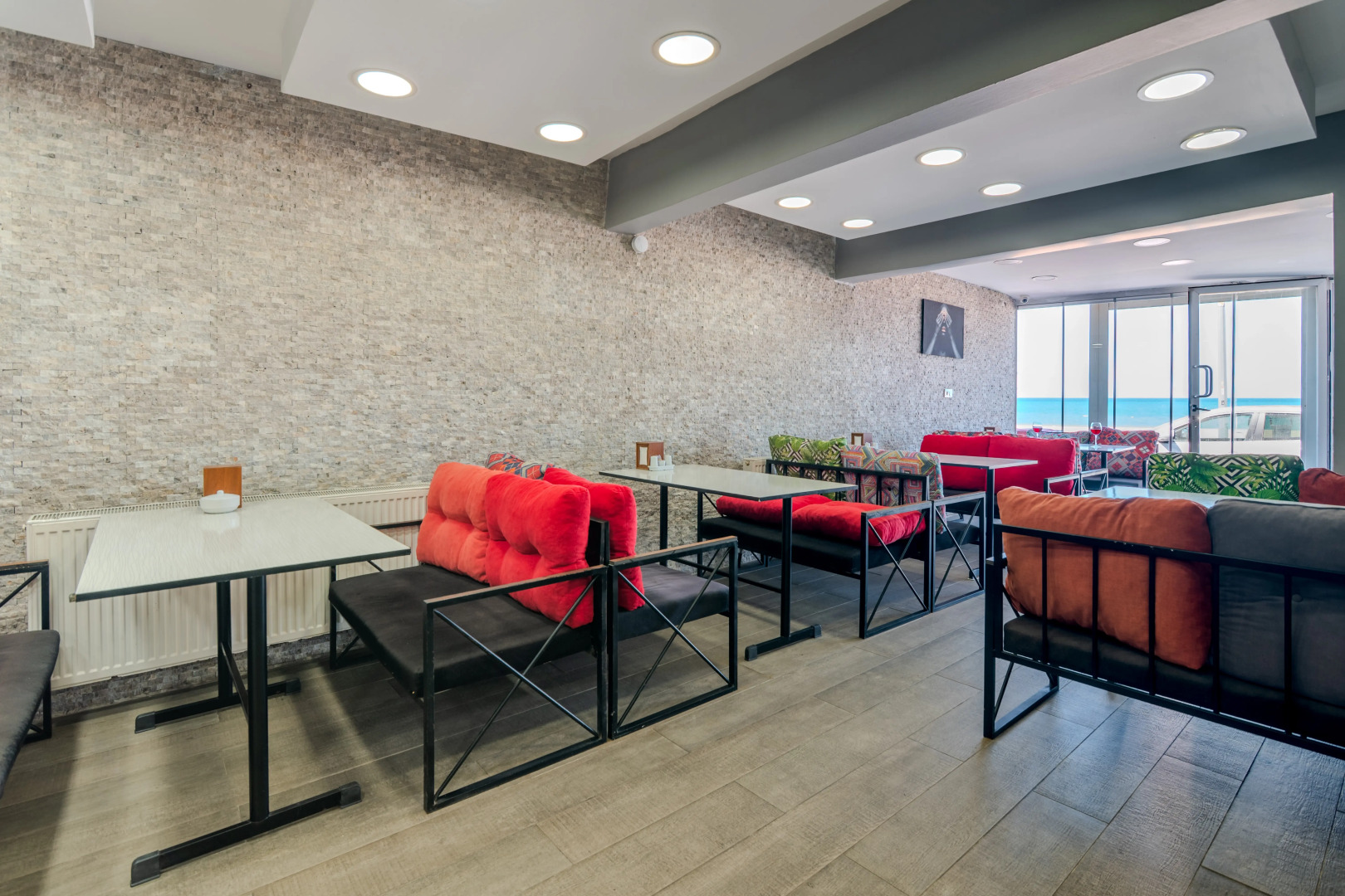 Отель Airport Black Sea Hotel & Restaurant