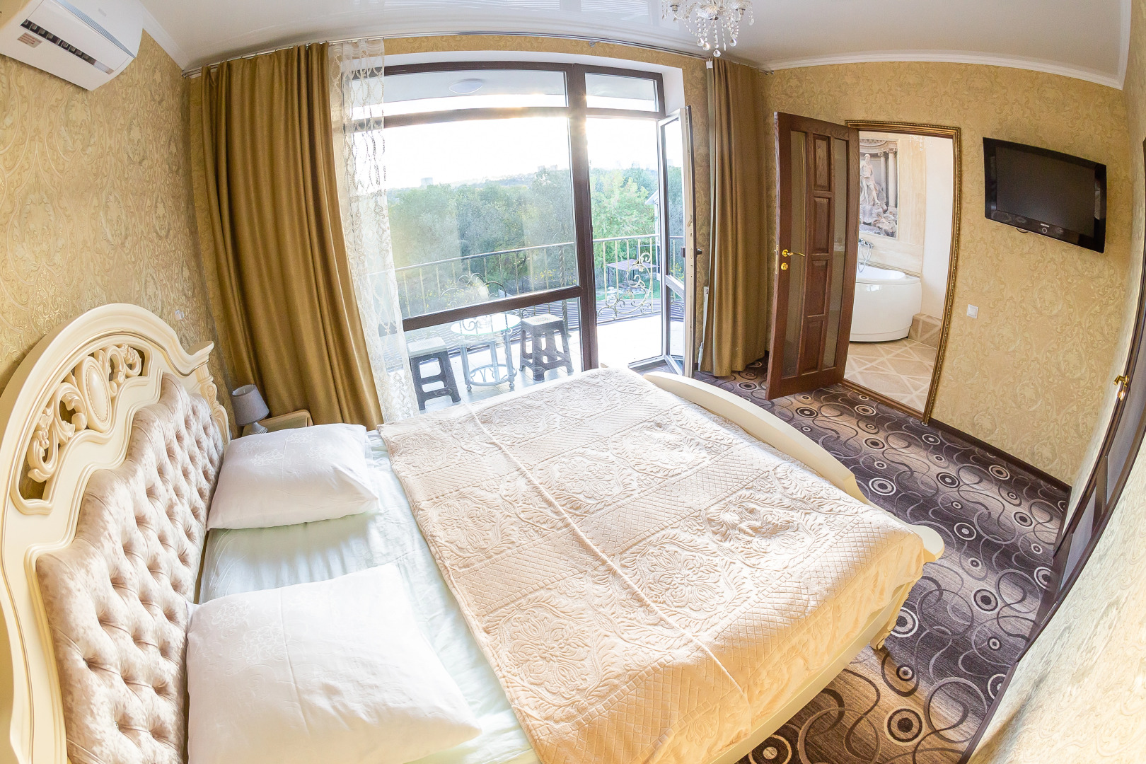 Отель Империал