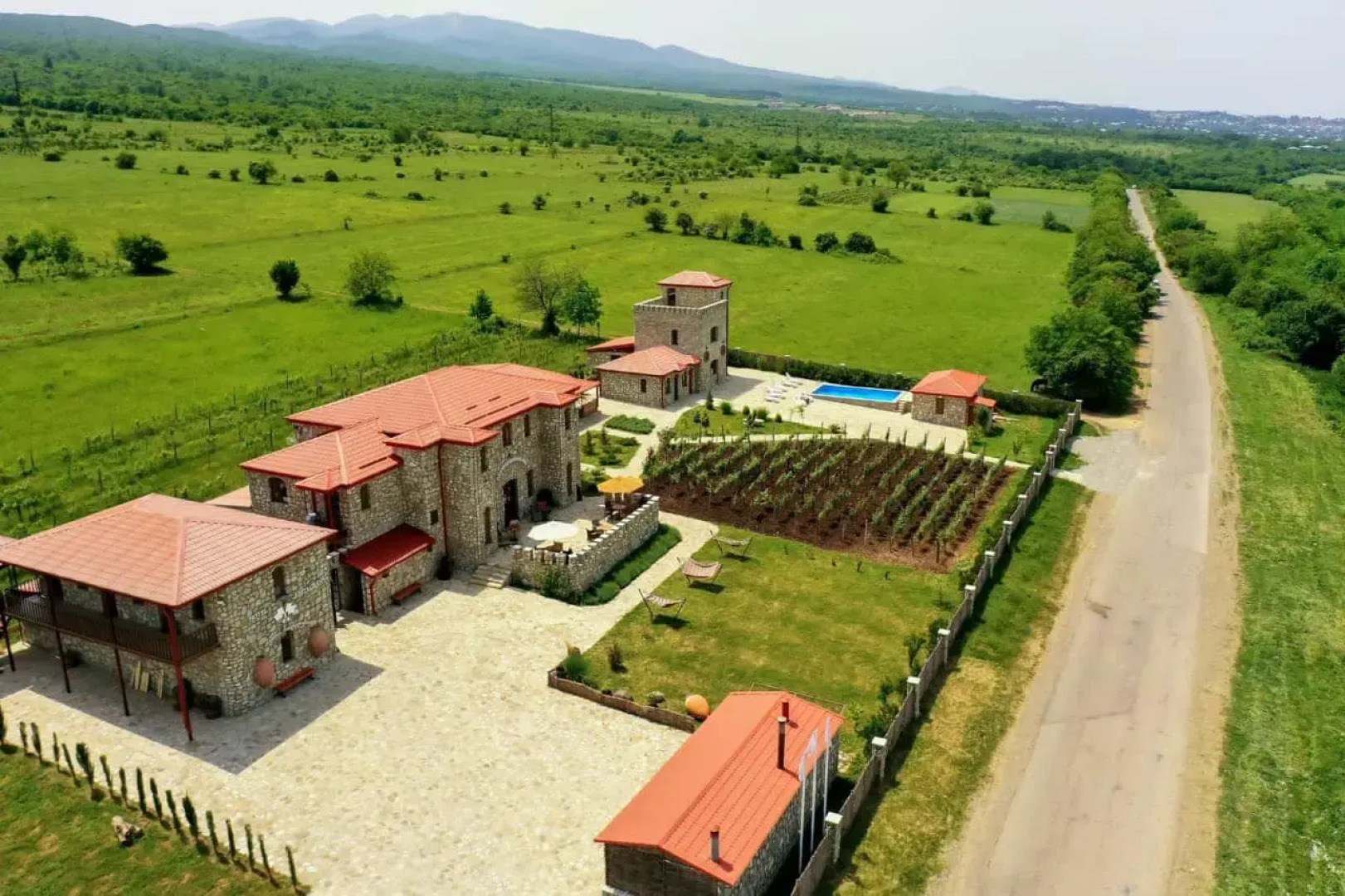 Отель Сhateau white flags