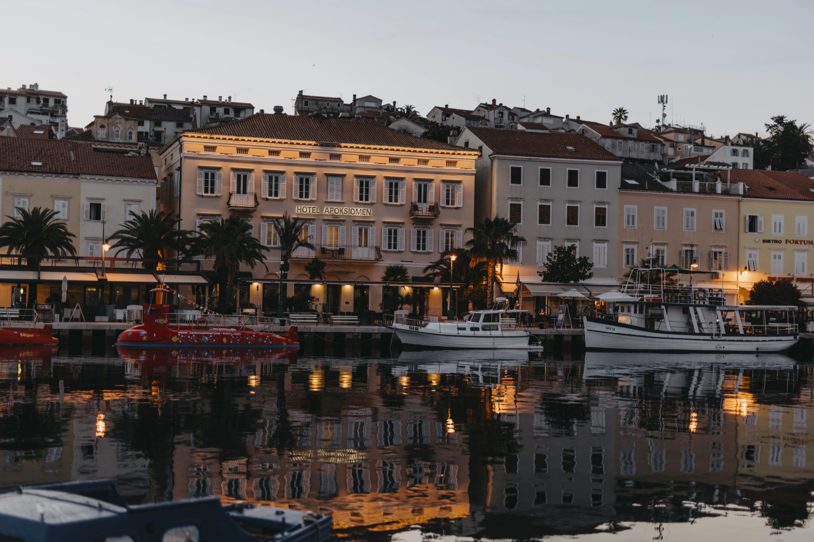 Отель Apoksiomen