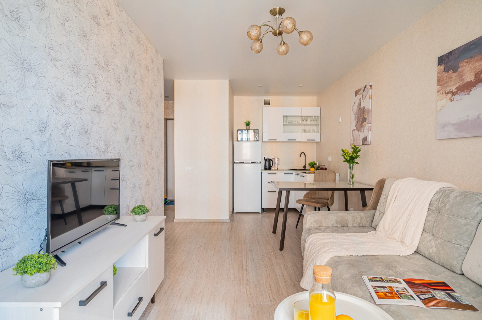 Квартира Двухкомнатная Квартира Готвальда 24/5