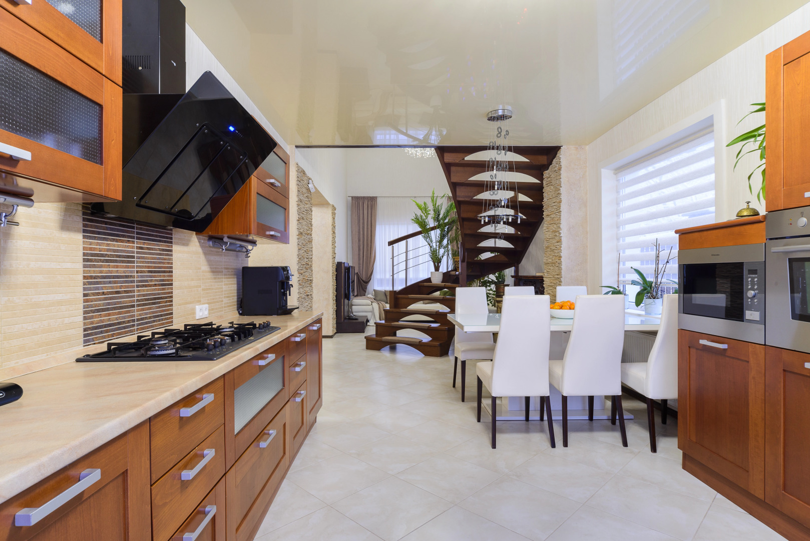 6-комнатный дом HomeApart Новгородская, 11