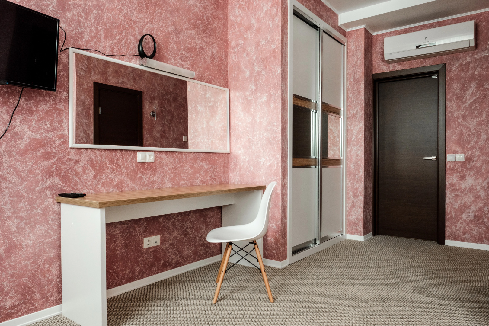 Отель Business Vesna