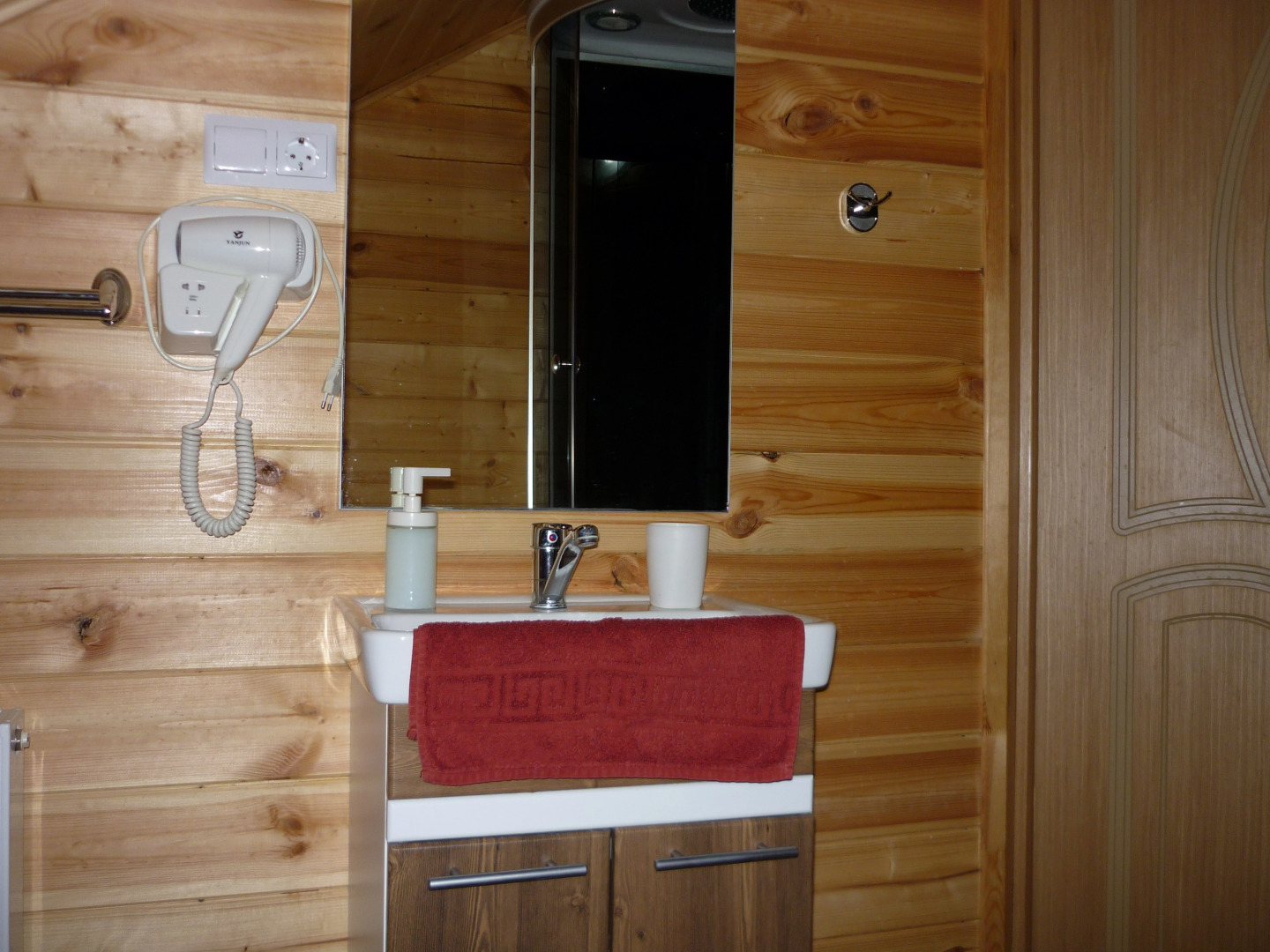 Мебелированные комнаты  Жасмин