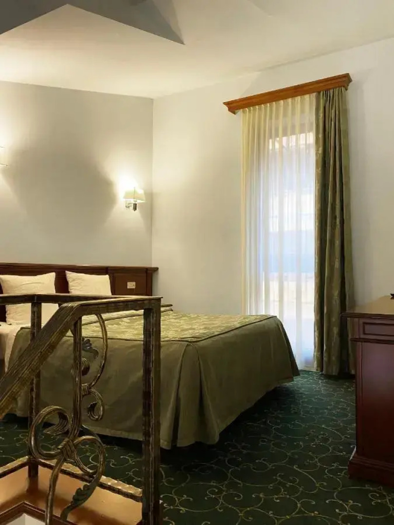 Отель Hotel Russia