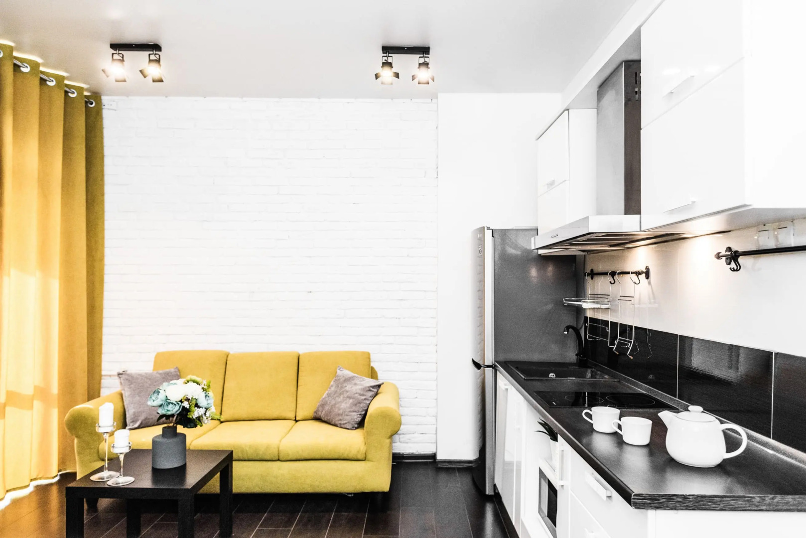 Апартаменты ApartHause 10 минут до БЦ Высоцкий