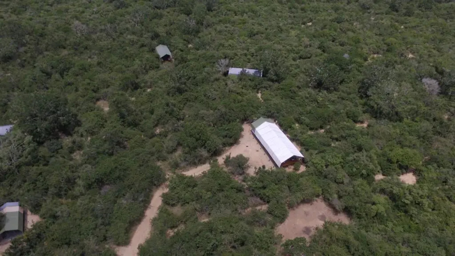 Topan Yala – Luxury Tented Safari