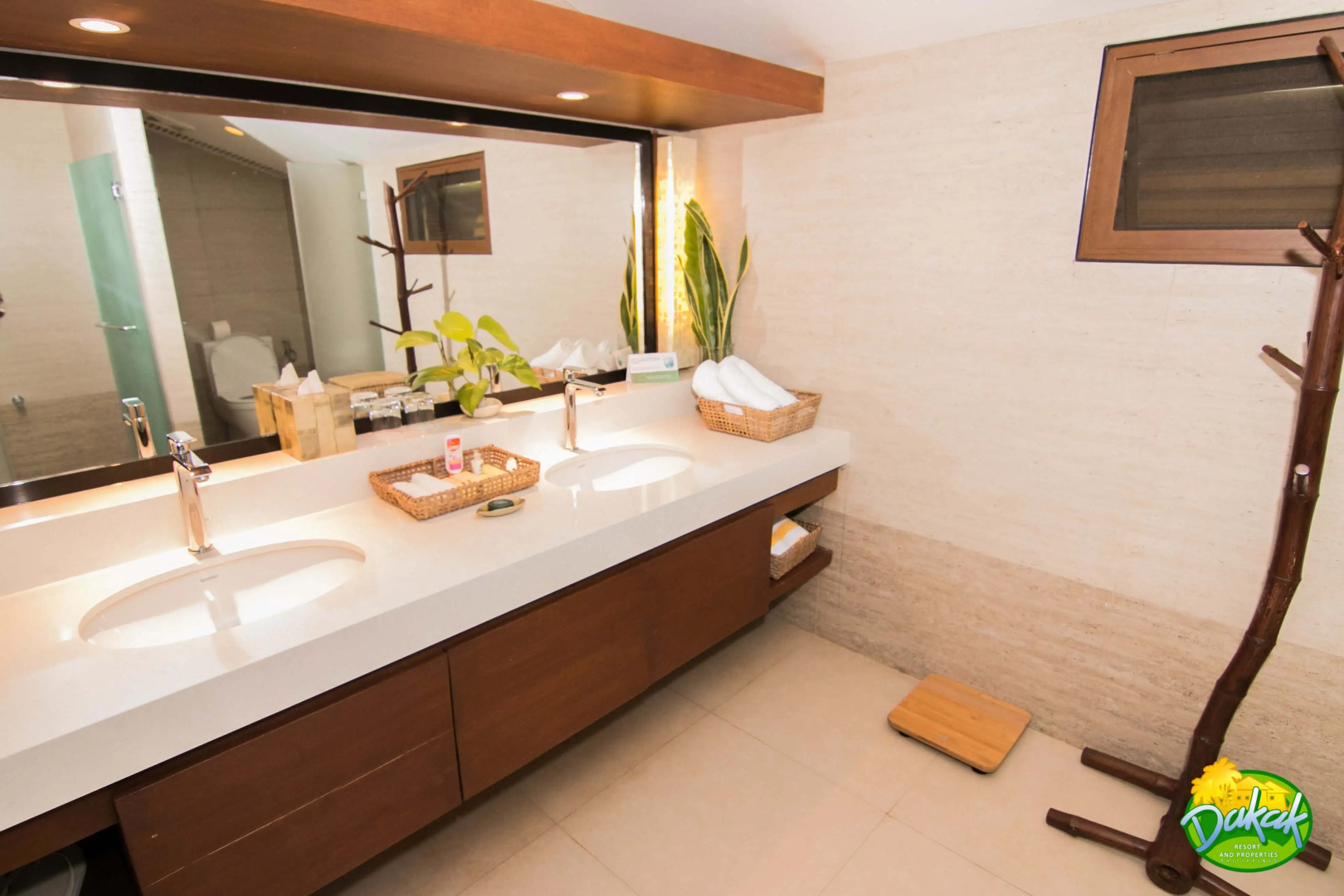 Отель Dakak Park and Beach Resort