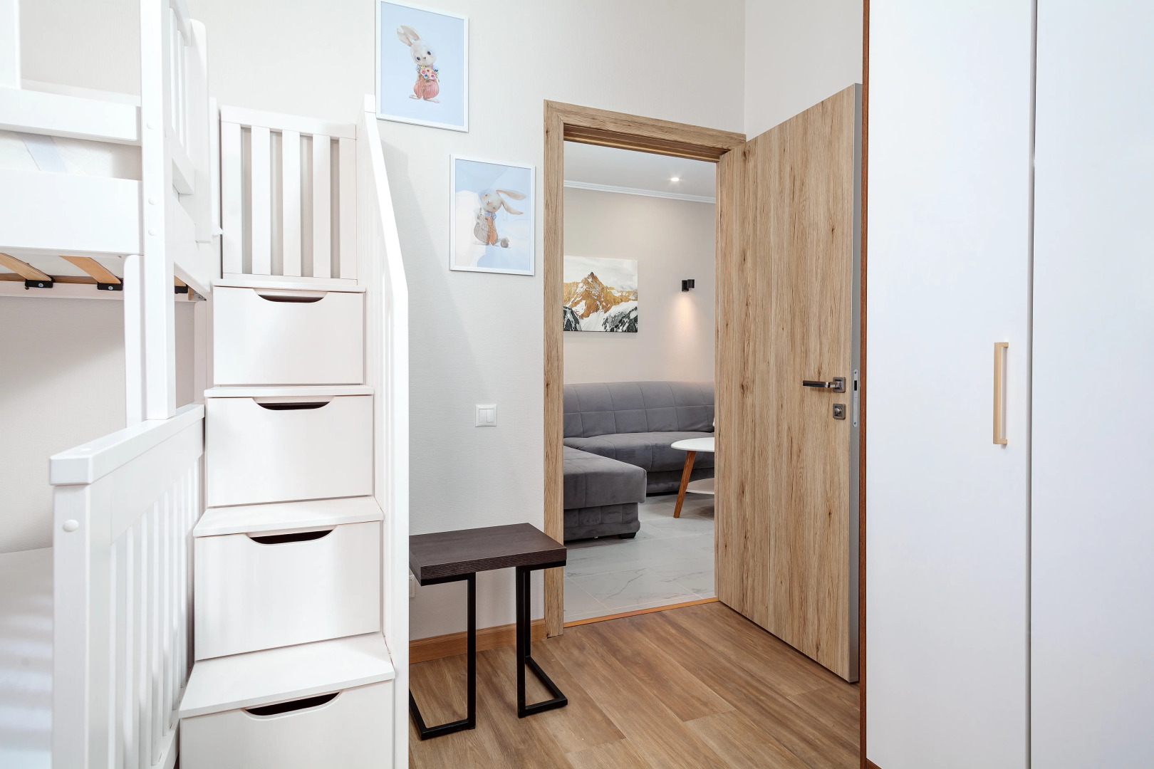 Апартаменты для Большой Семьи с Тремя Балконами