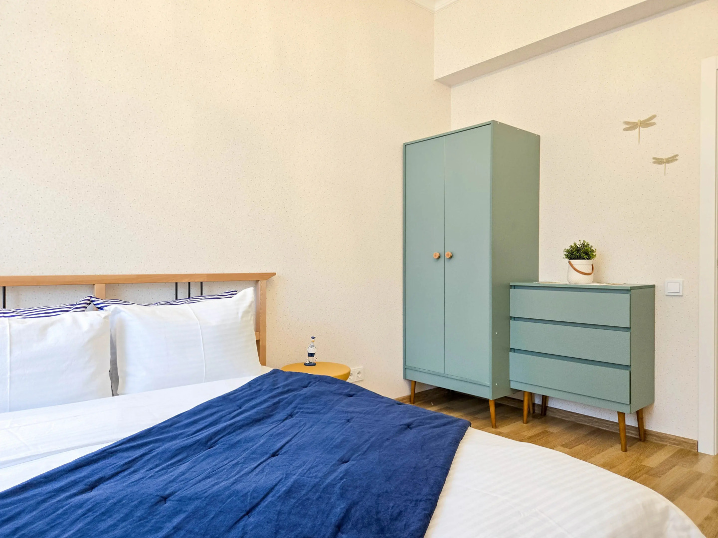 Апартаменты Двухкомнатные апартаменты в скандинавском стиле Сеть ЙоХоум