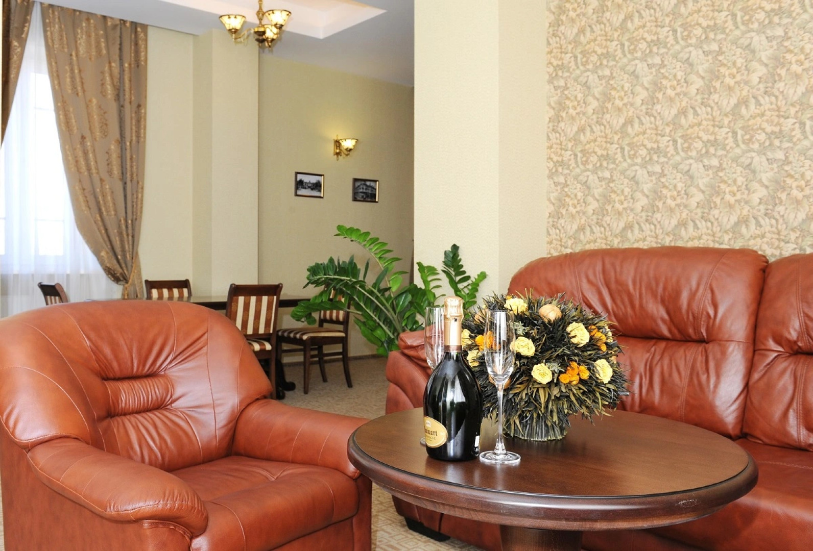 Отель Эльбузд