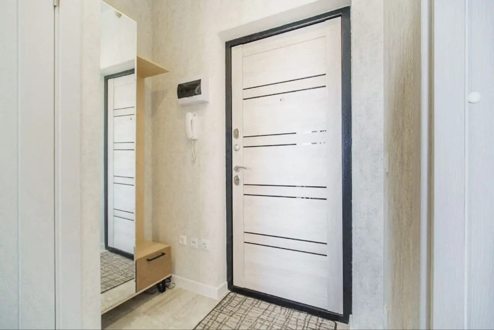 Квартира "Билет в Париж" рядом с парком Галицкого. Сеть Мята