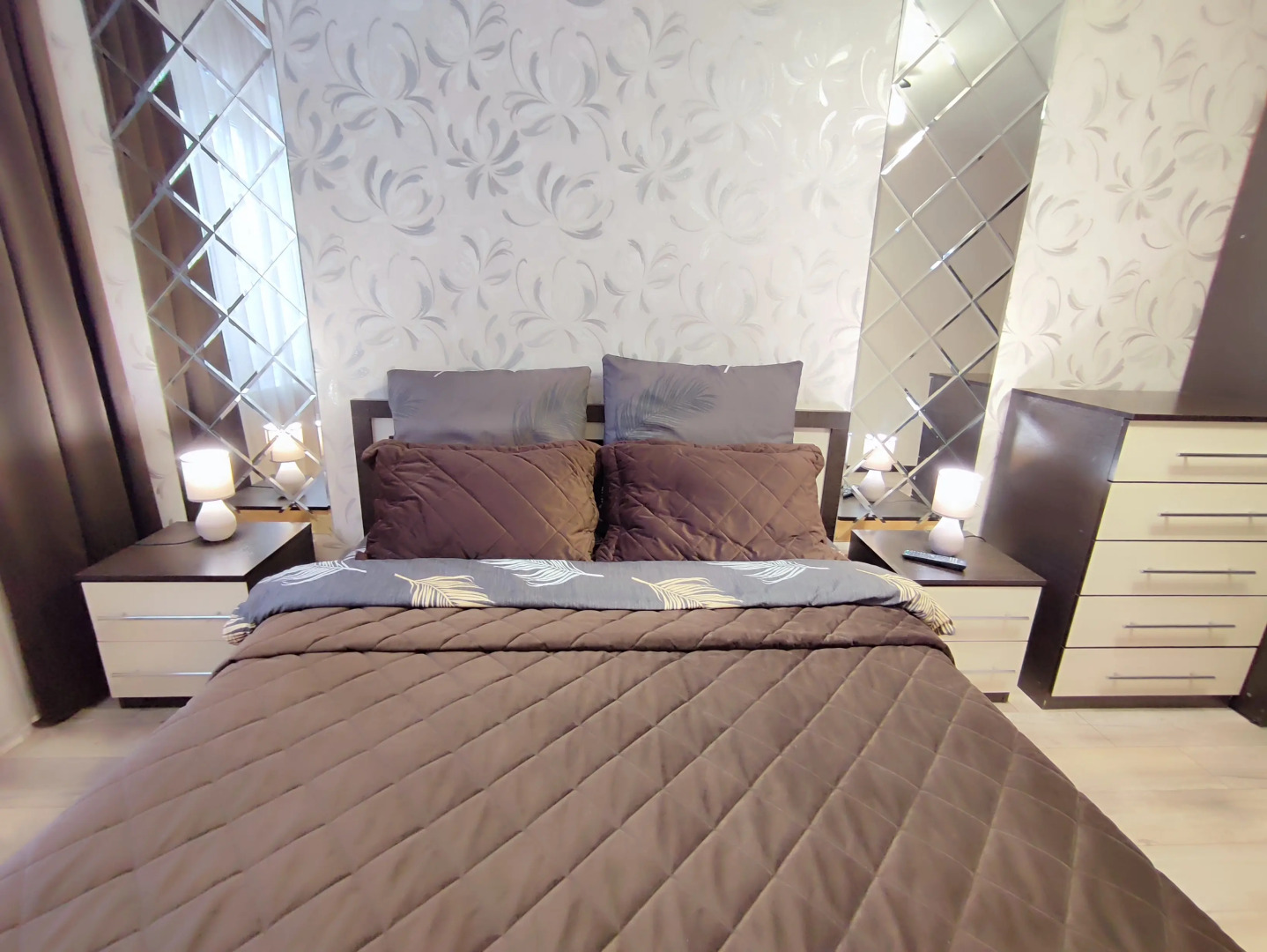 Апартаменты двухкомнатные в самом центре Витебска,