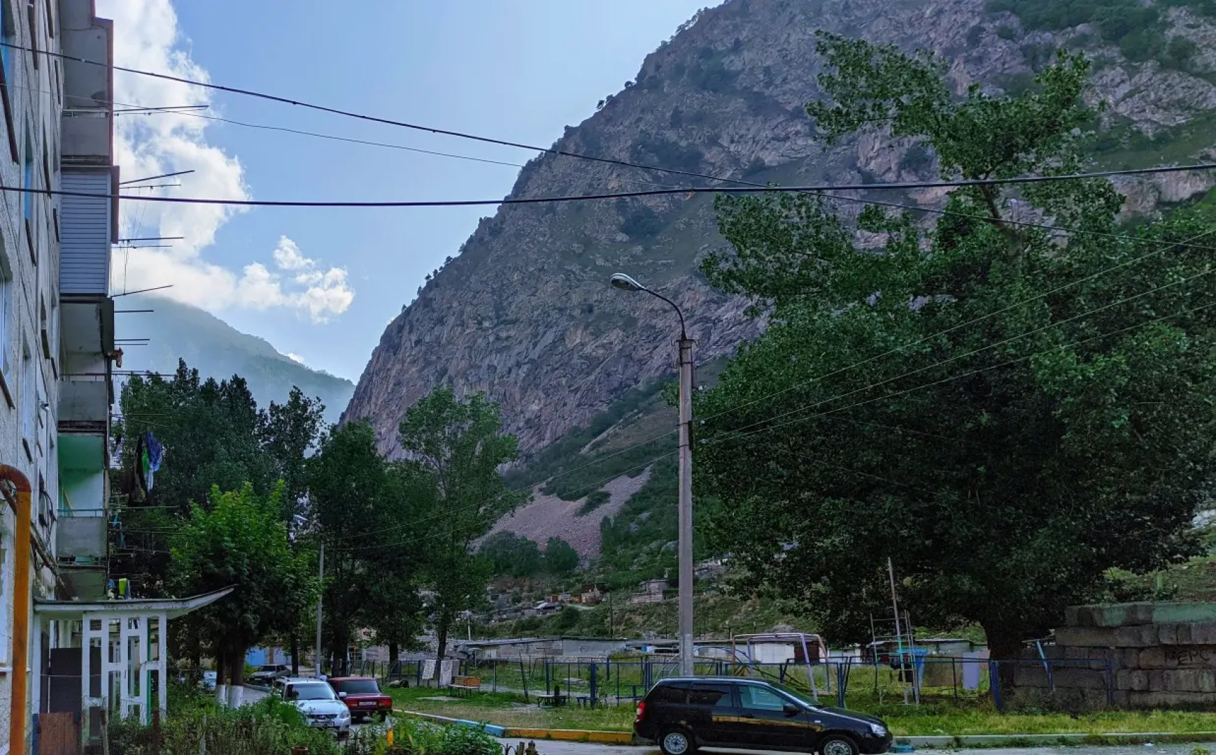 Апартаменты Улучшенные с Видом на Город в Тырнаузе от Квартирукинг