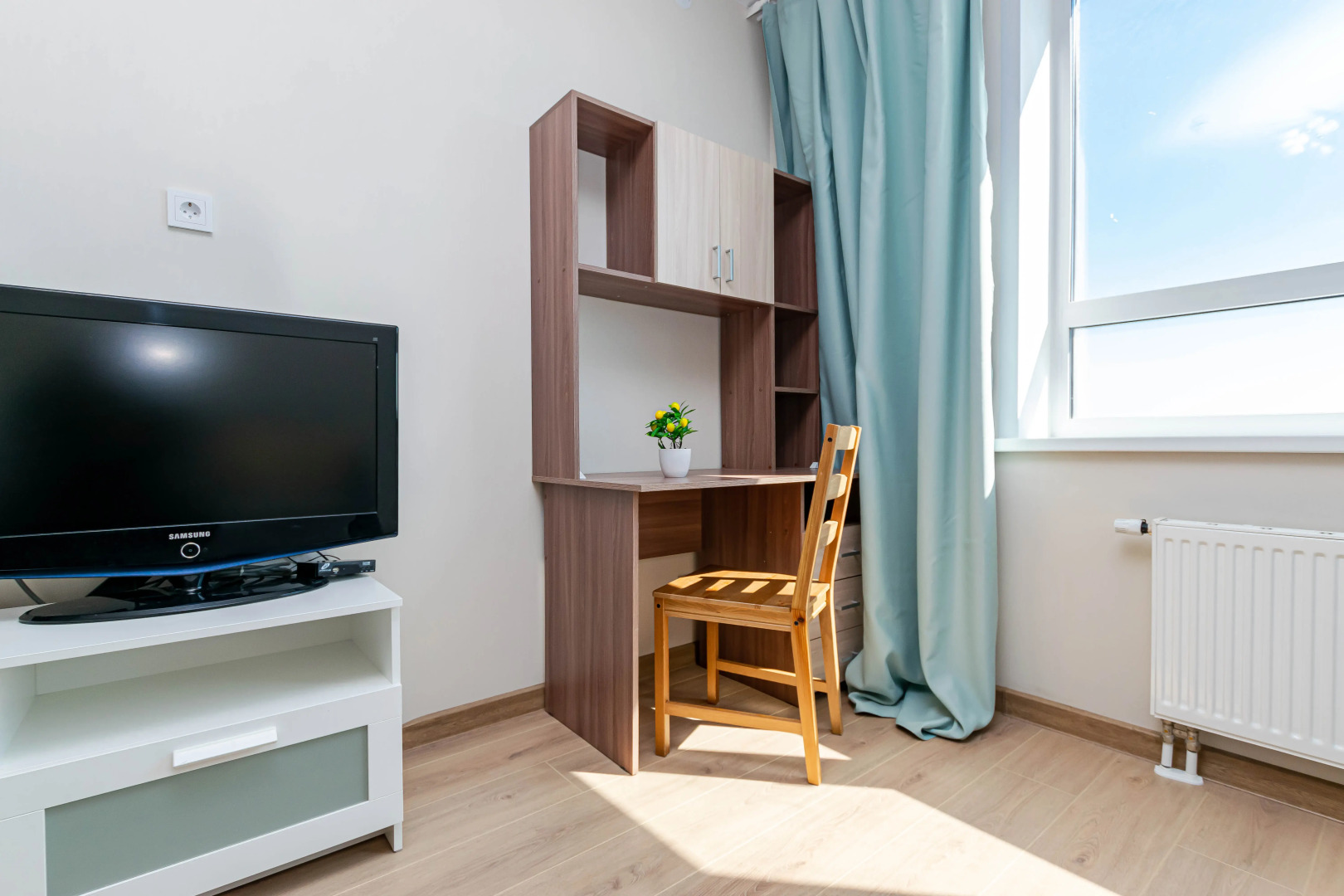 Апартаменты Светлая шикарная трёхкомнатная квартира у Столицы