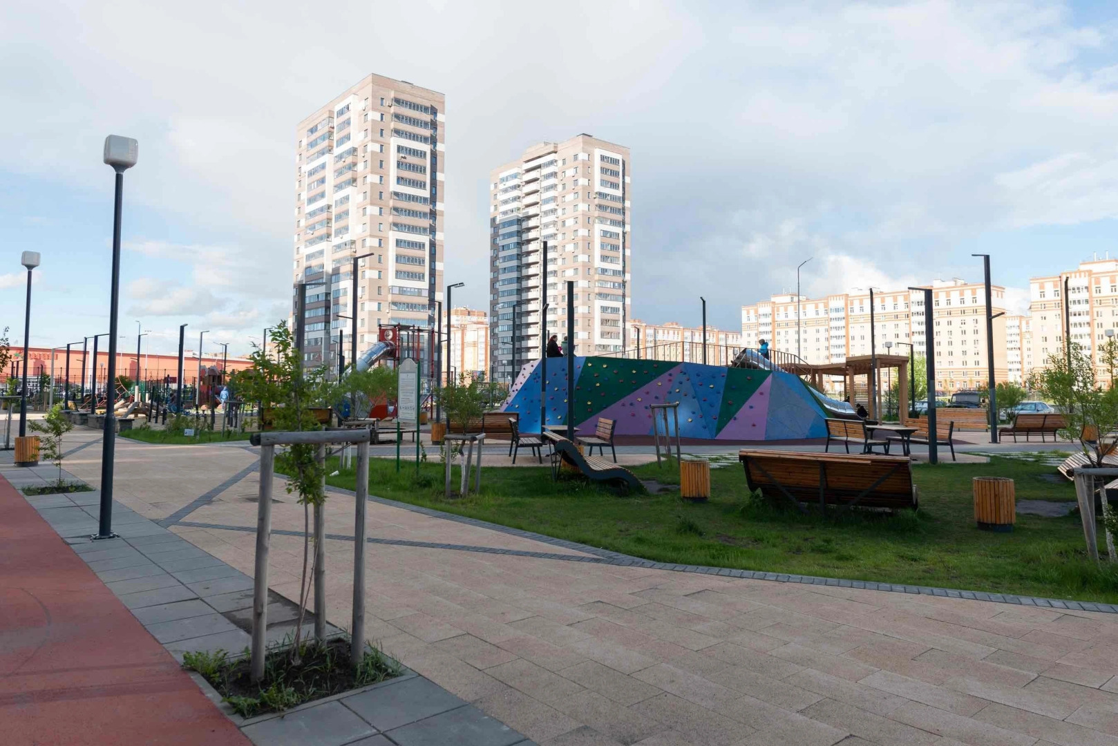 Апартаменты Топаз, закрытый двор, рядом ТЦ Кристалл