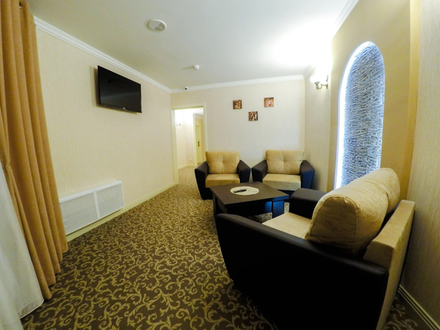 Отель Инвайт