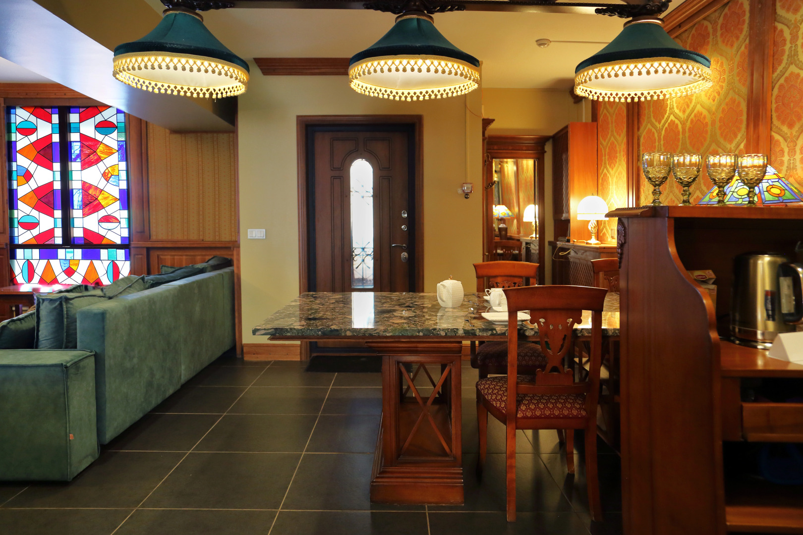 Апартаменты Old England