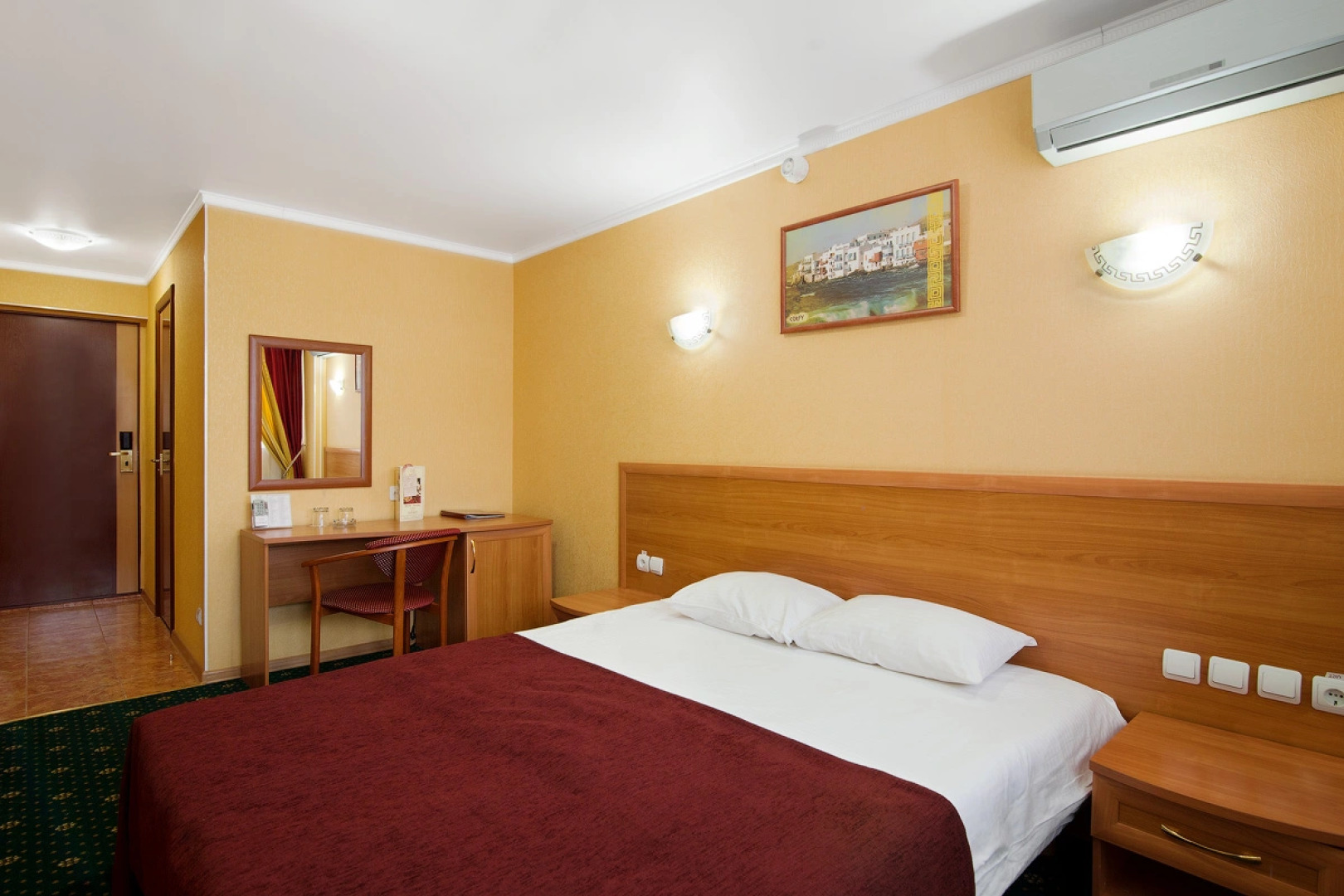 Отель Амакс