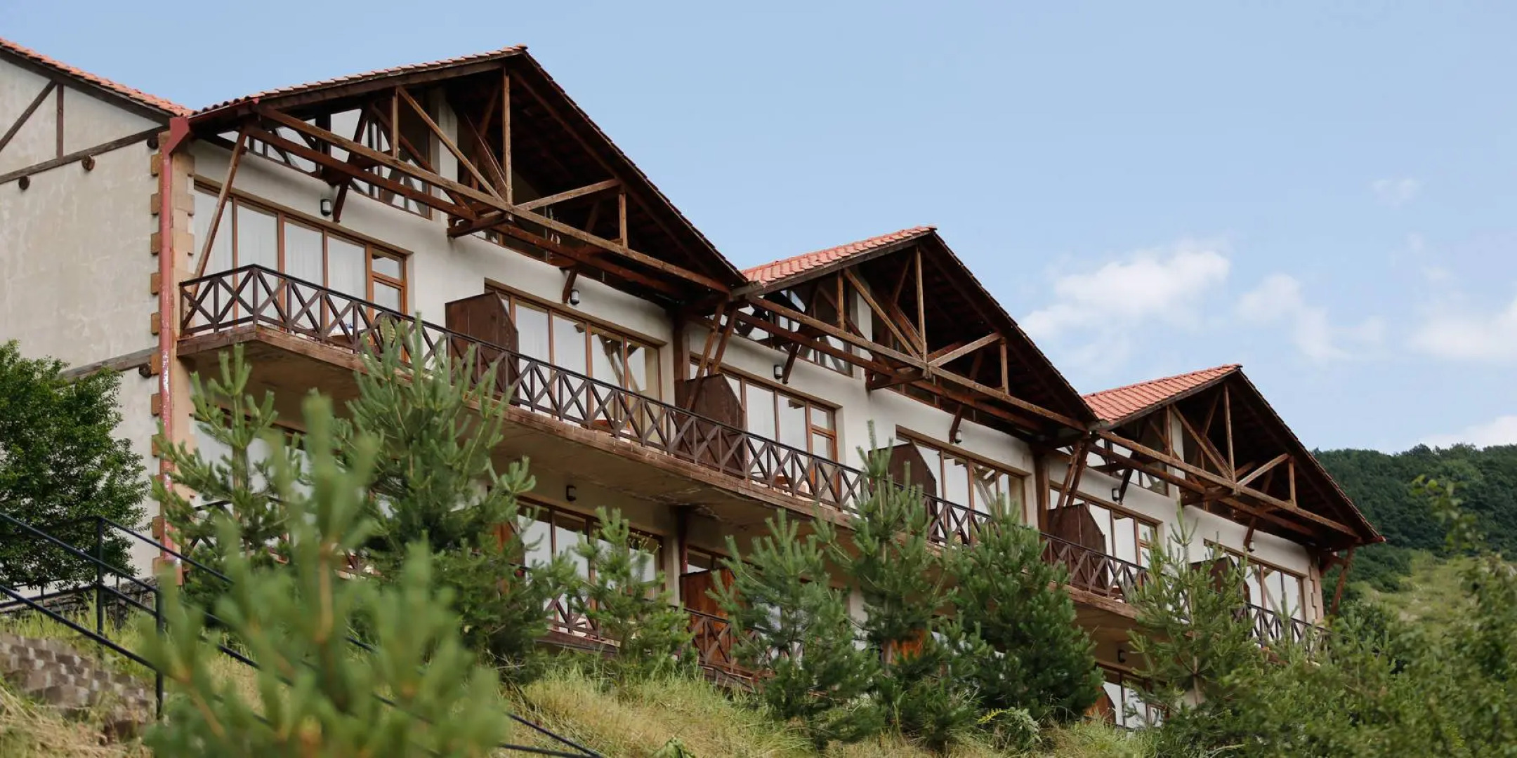 Arthurs Aghveran Resort