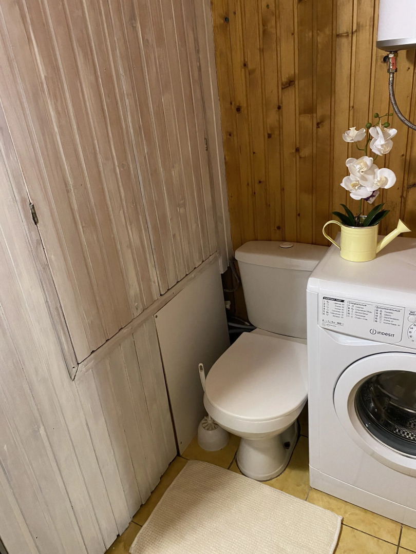 Квартира Трехкомнатная А. Невского 19