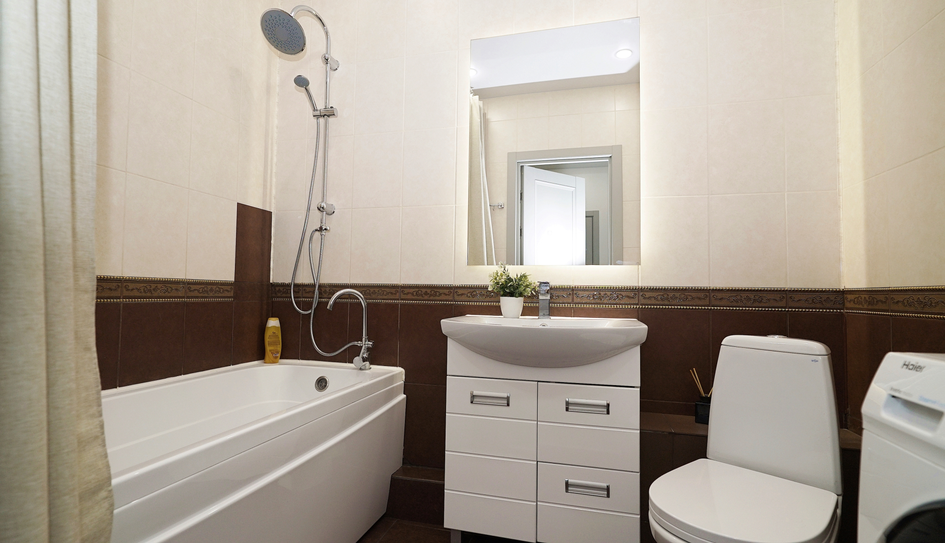 Квартира у Ривьеры с видом на колесо обозрения