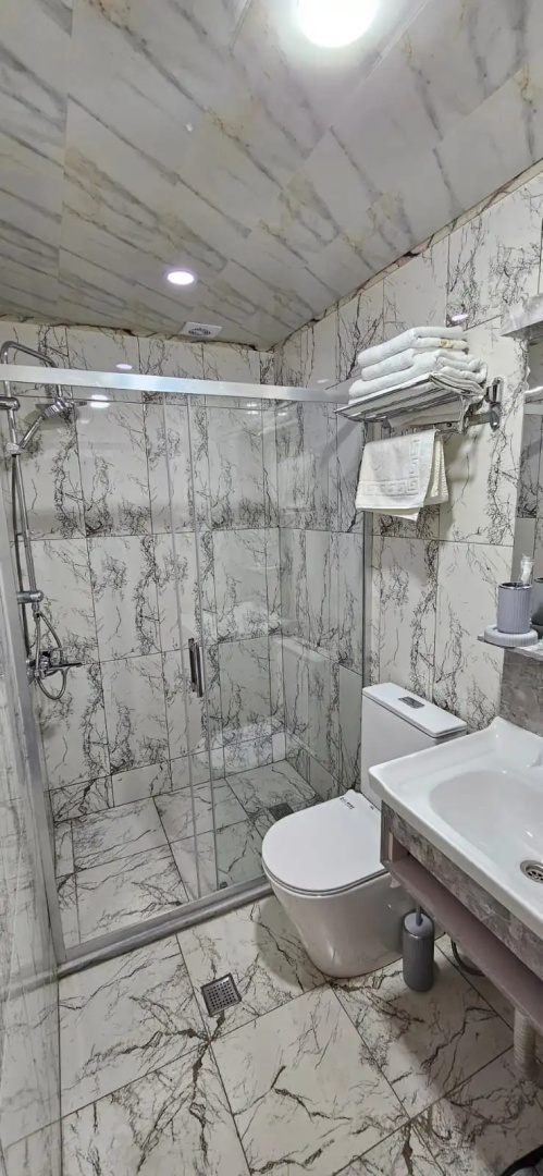 Отель NH Old City Hotel
