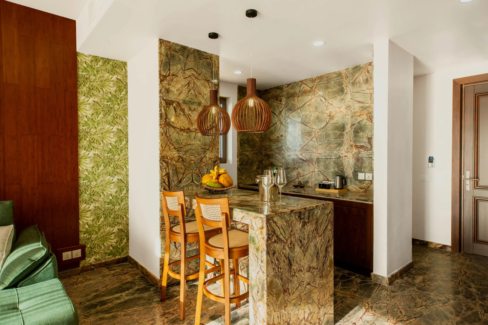 Курортный отель Gardens Hill Resort & Spa