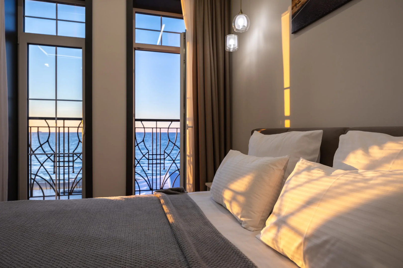 2 - к Апартаменты с прямым видом на море | 1 линия