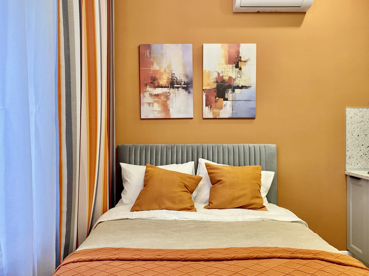 Квартира Дизайнерская студия на двоих