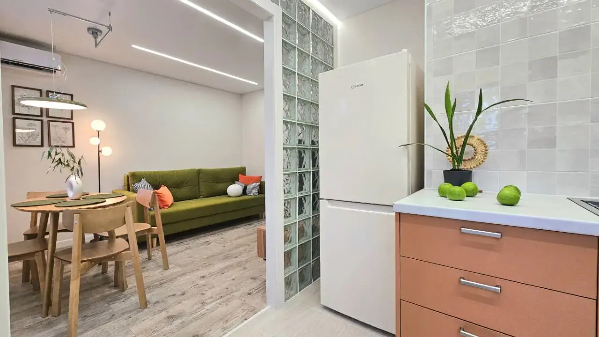 Квартира у Озера Кабан: Стильный Ремонт и Идеальное Расположение!