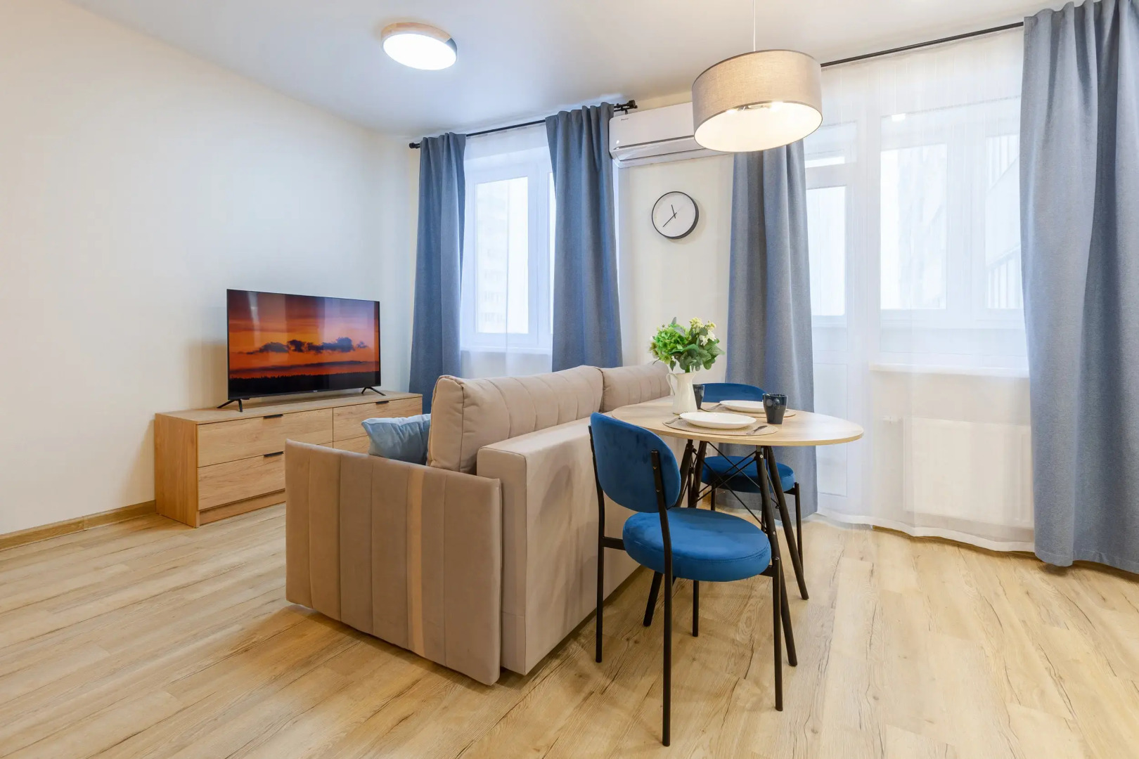 Апартаменты Lux Rentplaza logika