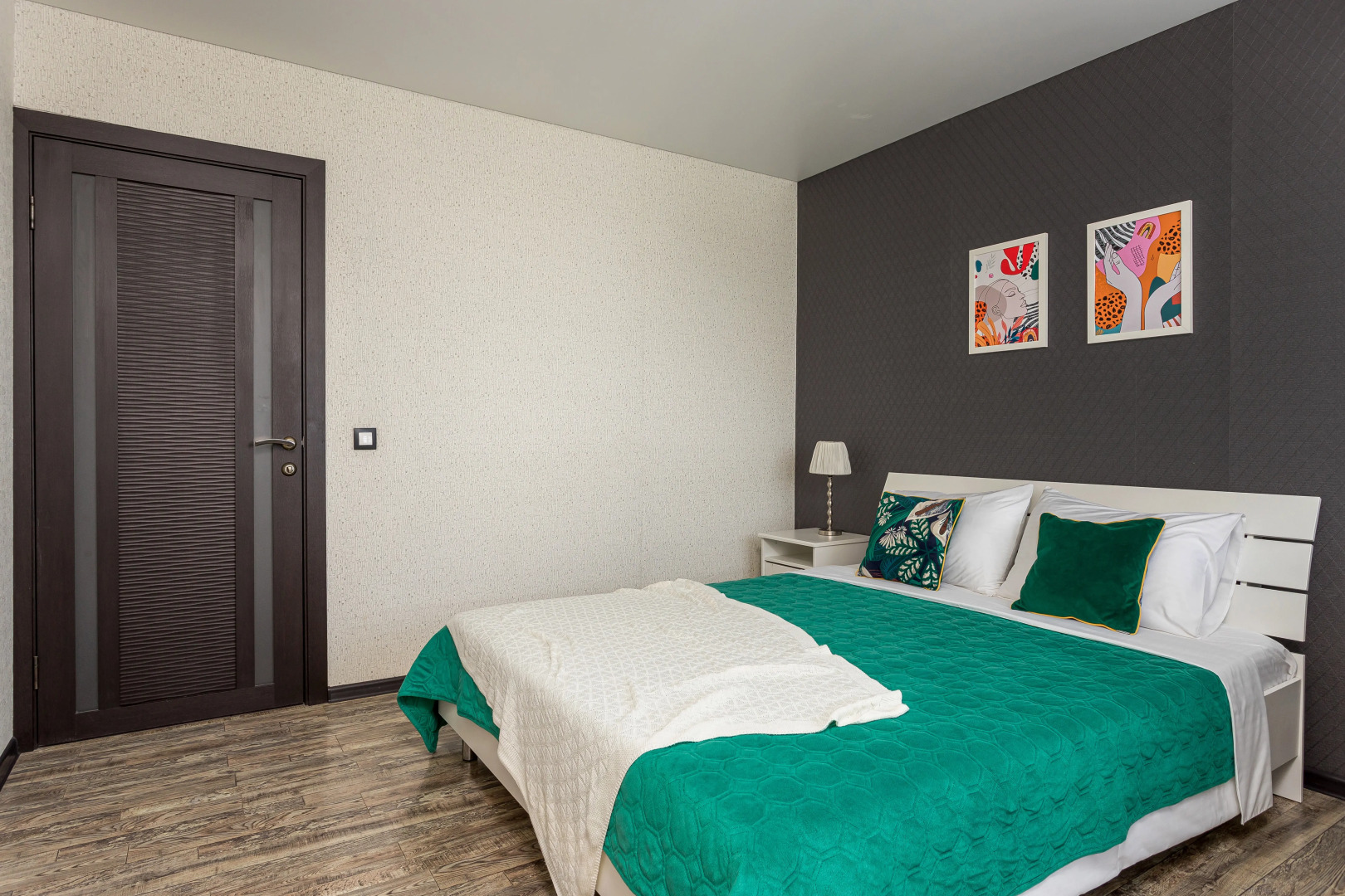 Апартаменты двухкомнатные недалеко от центра и парка