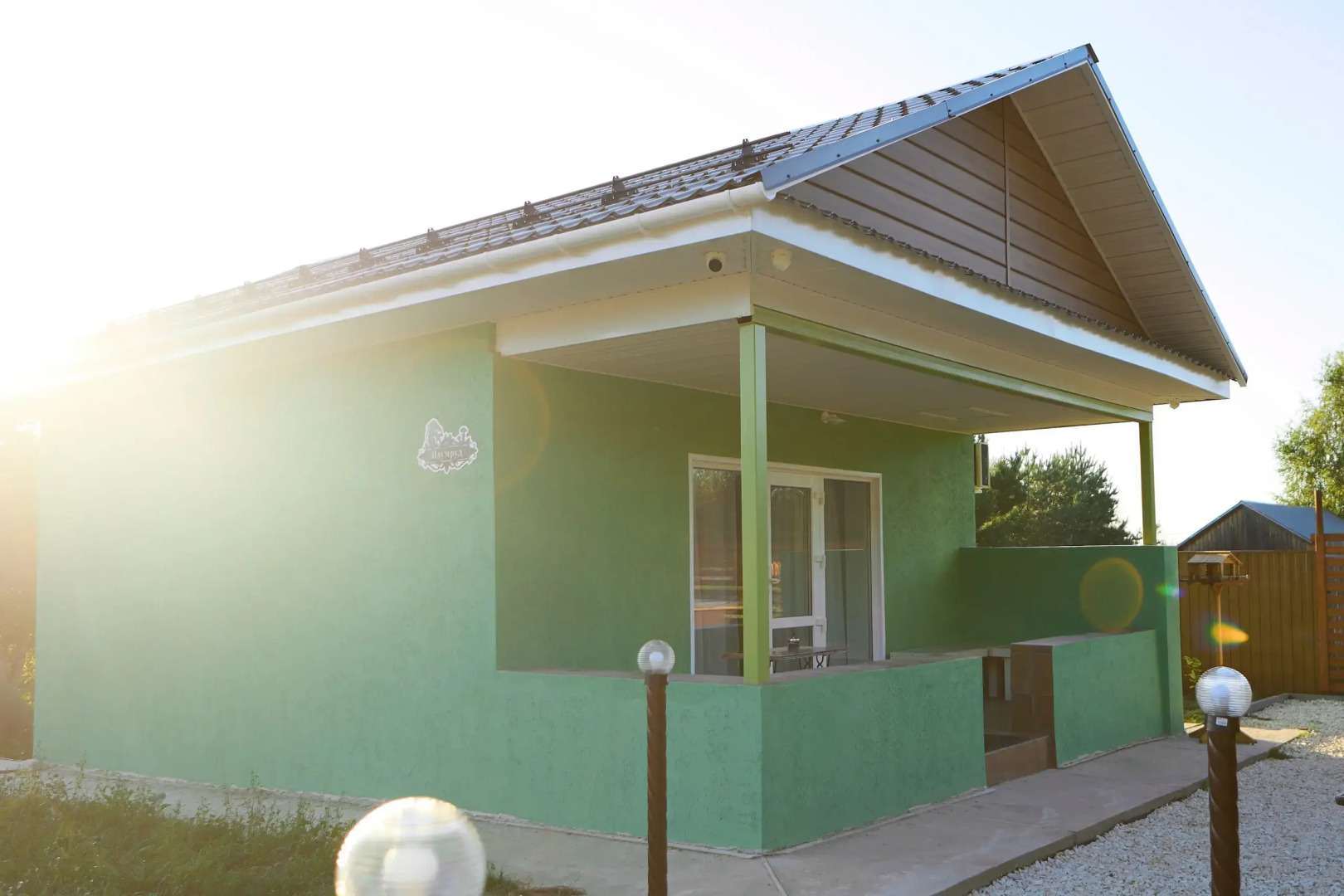 Частный дом с террасой Изумруд