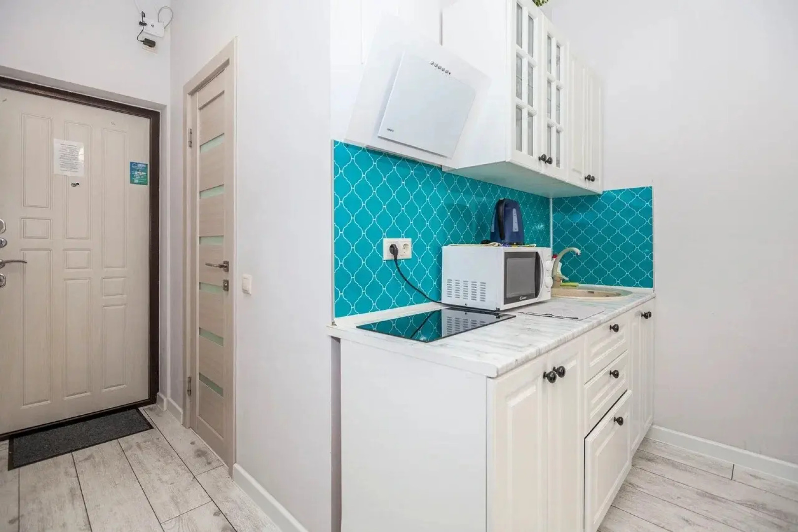 Апартаменты У Моря С Бассейном в ЖК Солнечный/28Б