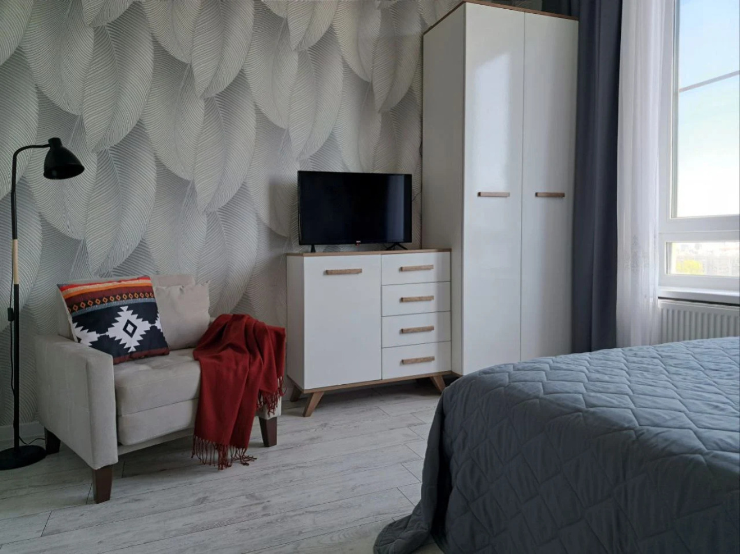 Апартаменты Wing Tower - высотная студия в центре