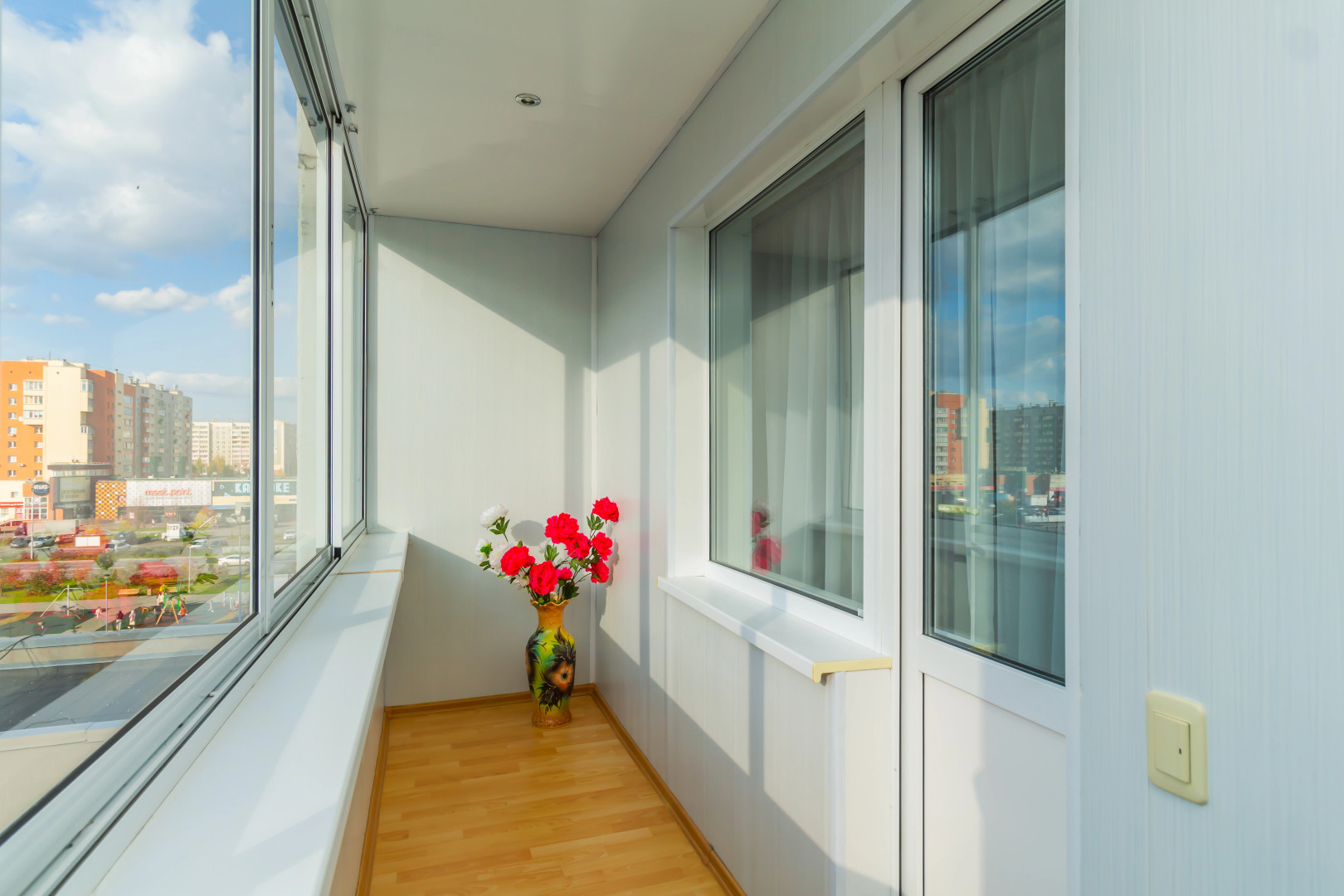 Апартаменты на Академика Королёва 7