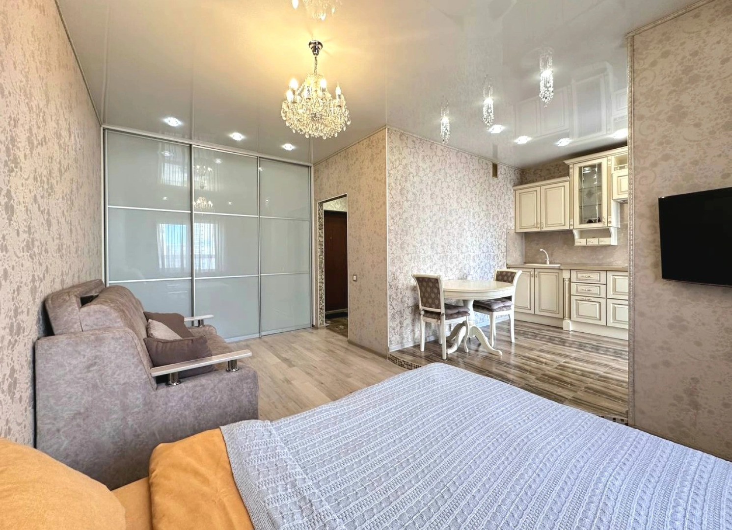 Квартира студия на Притомском Рядом с Ледовым Дворцом