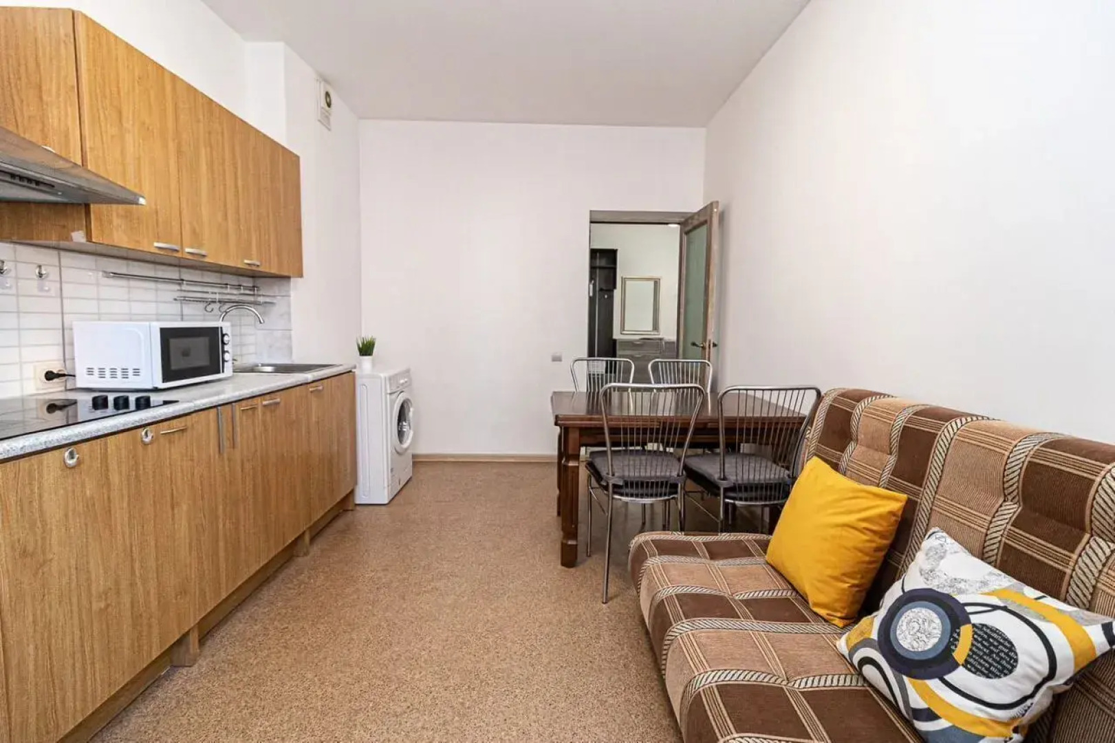 Квартира на Восточно-Кругликовской 28