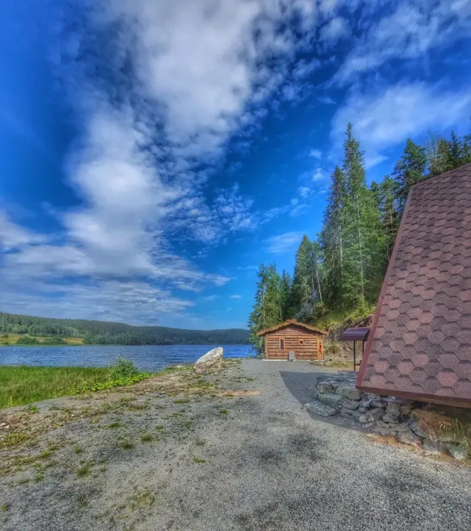 Шале у Озера 1