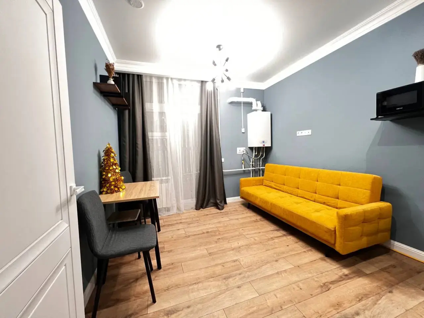Квартира на улице Бориса Слюсара 23с2
