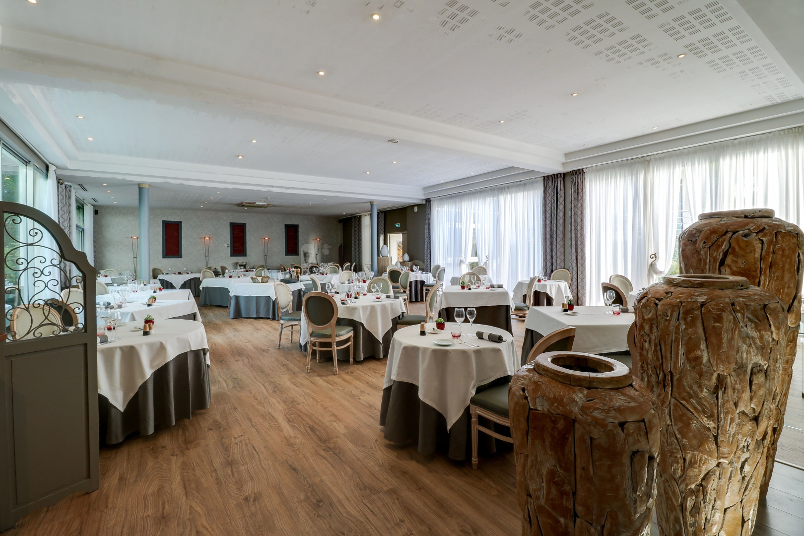 Отель Hostellerie du Mont Aimé