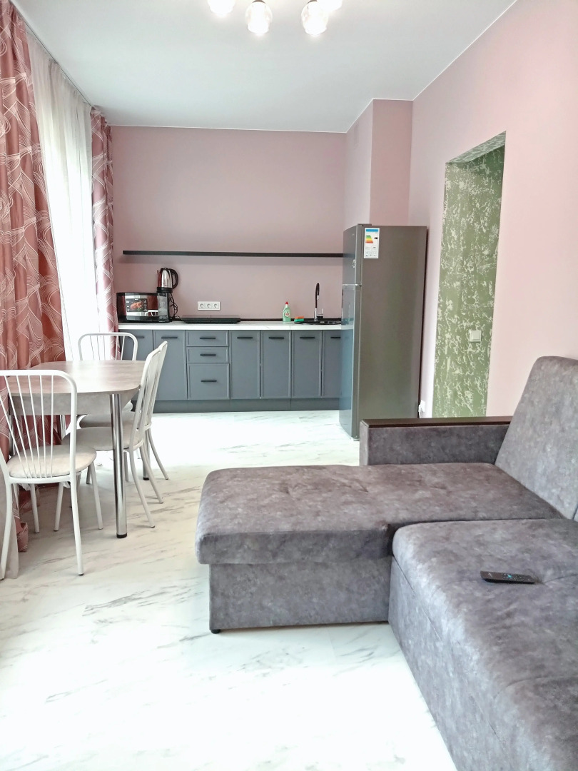 Квартира возле СК Кузбасс-Арена, Ледовый дворец