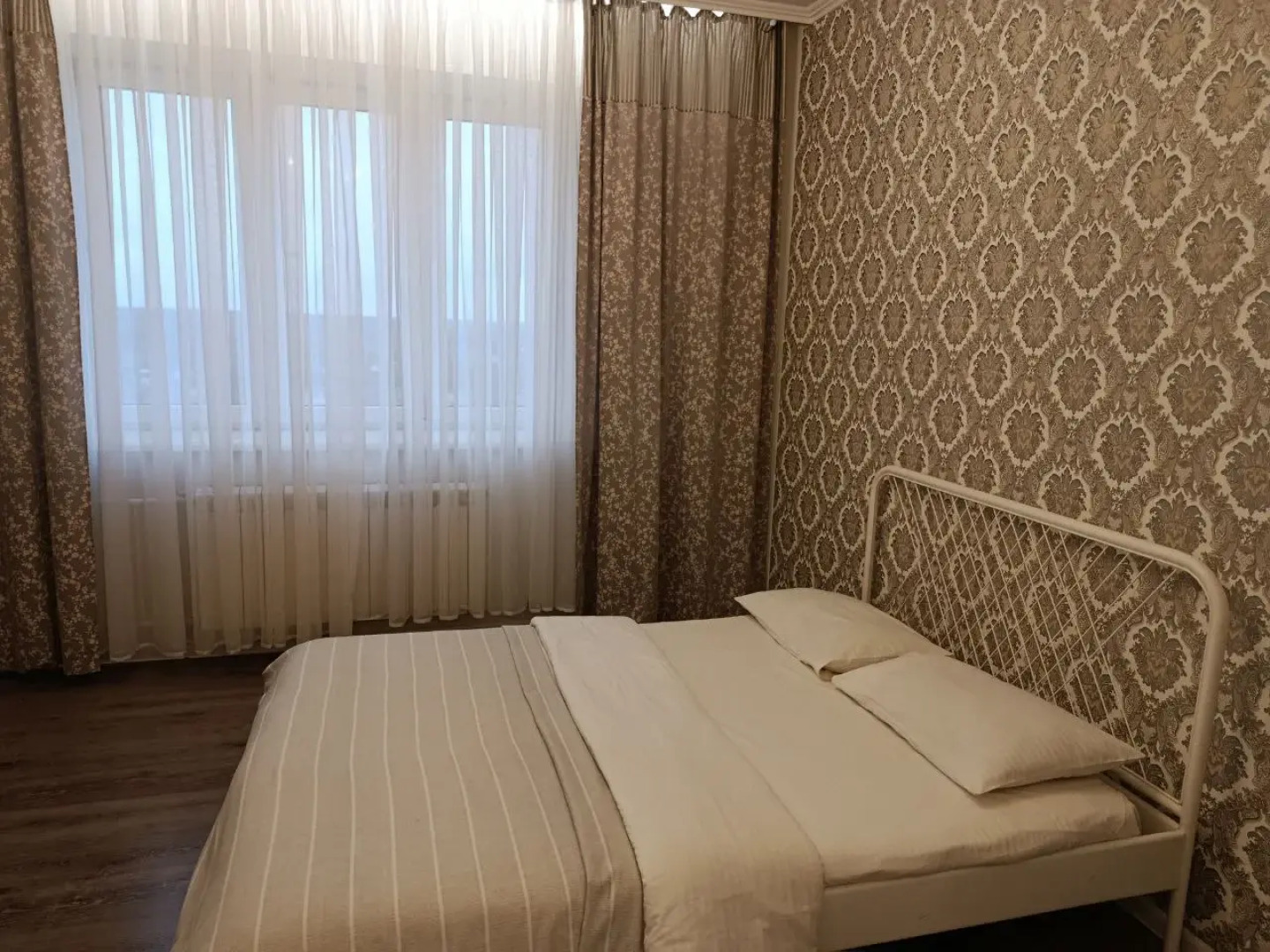 Апартаменты Квартира AlexHome РП Свердловский Алексея Короткова 1