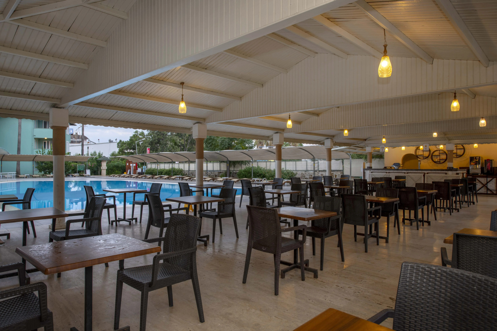 Armas Green Fugla Beach