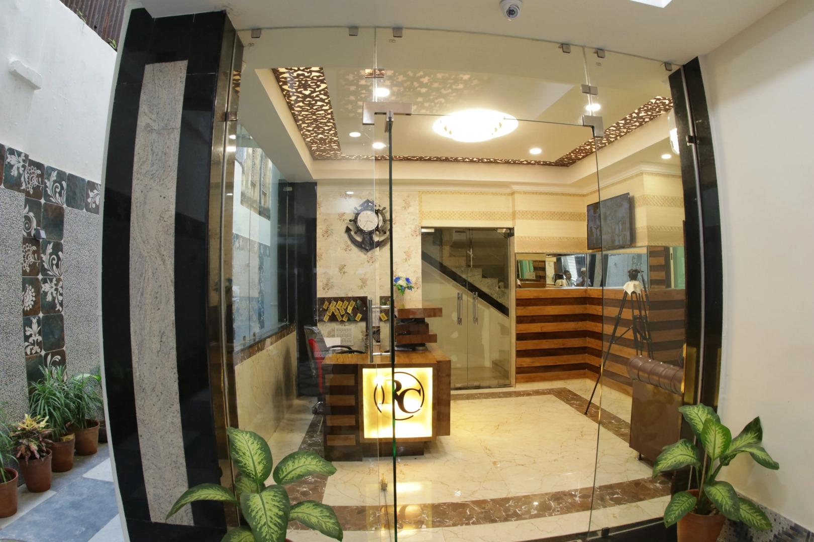 Отель Royal Castle