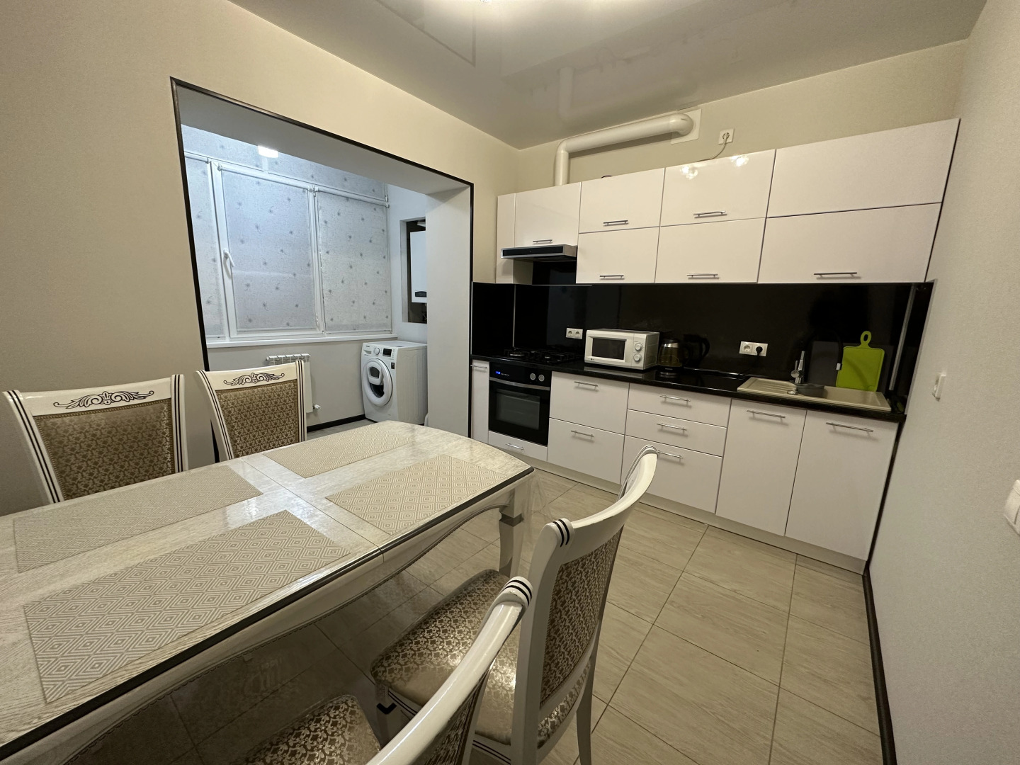 Квартира Уютная чистая рядом с Хурулом