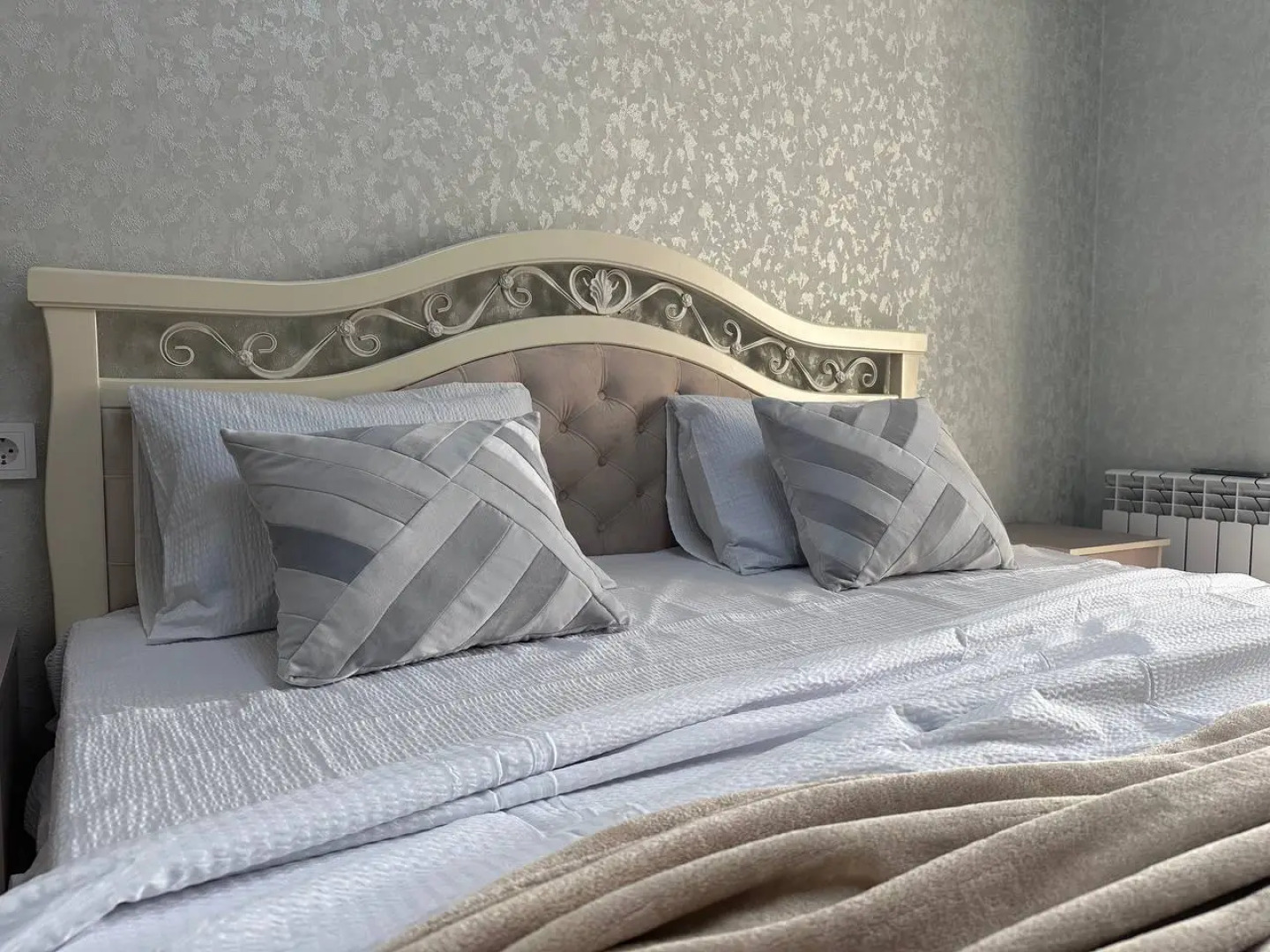 Апартаменты Однушка Возле Озера Ак Гель